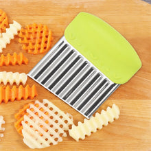 Load image into Gallery viewer, QUEENTIME Stainless Steel Vegetable Crinkle Cutter/Slicer/Chopper
